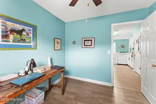 124 NW 8th Street, Oak Island, NC 28465 — 3-bedroom home in Pinners Point, Oak Island, NC, photo 14 of 47: shniderproductions.com-33