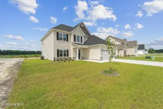 218 Windsor Run Boulevard, Jacksonville, NC 28546 – photo 2: DSC05611
