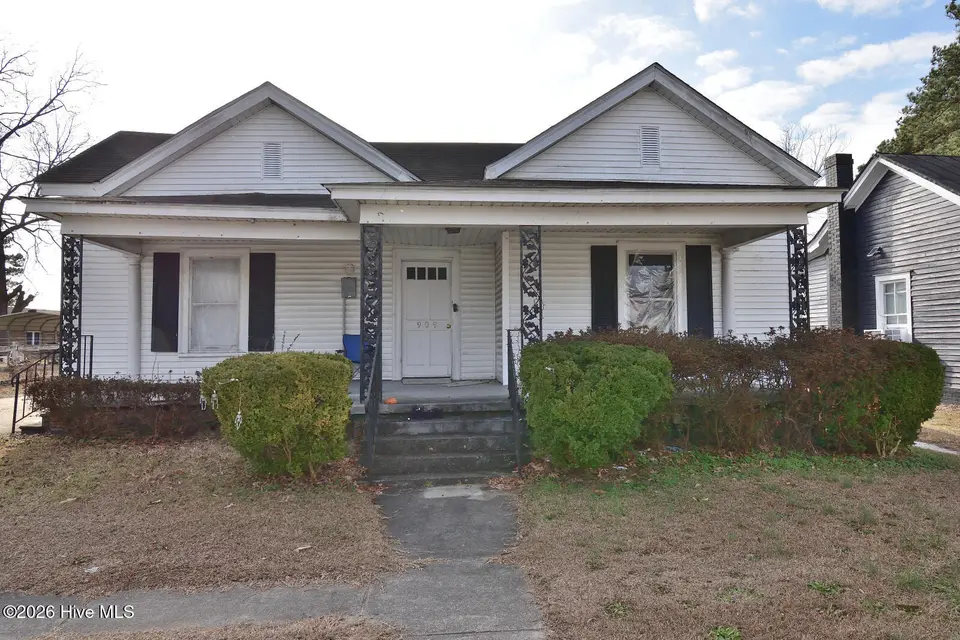 909 Nashville Road, Rocky Mount, NC 27803 — 3-bedroom home, Rocky Mount, NC, photo 1 of 1: DSC_3649_4333