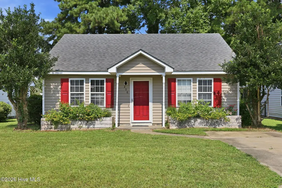 208 Old Oak Road, Elizabeth City, NC 27909 – photo 1 of 38: 1-web-or-mls-IMG_8409_edit