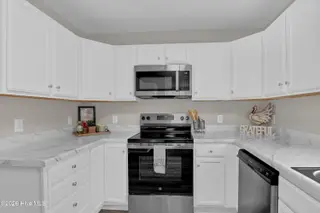 121 Walnut Hills Drive, Richlands, NC 28574 – photo 10: 10