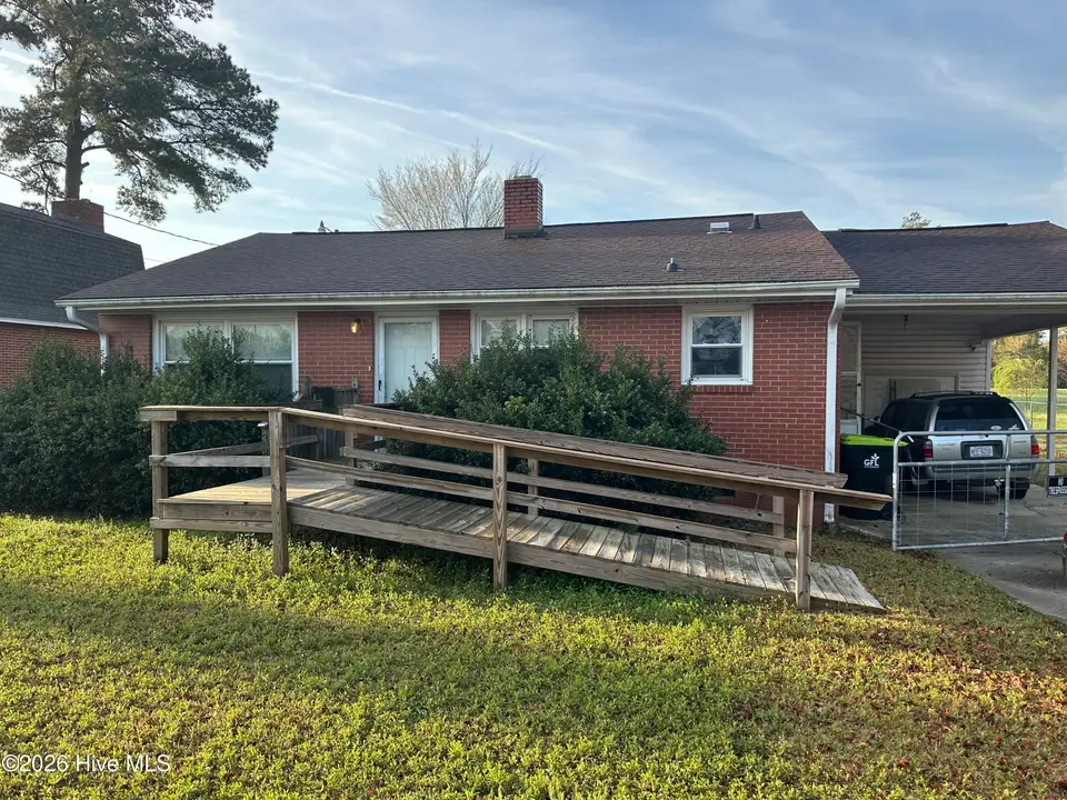 309 W College Street, Whiteville, NC 28472 – photo 1 of 14: IMG_3537