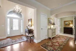 214 Fayemarsh Road, Wilmington, NC 28412 — 3-bedroom home in Village at Motts Landing, Wilmington, NC, photo 5 of 49: Fayemarsh214-2foyShaneL33A9916-CR2