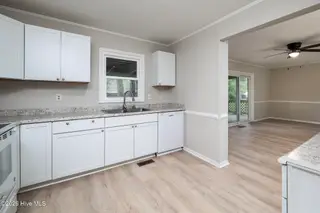 3114 Elizabeth Avenue, New Bern, NC 28562 – photo 14: 3114 Elizabeth Avenue, New Bern, NC