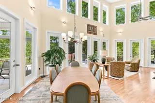 358 Shore Point Drive, Wilmington, NC 28411 — 5-bedroom home in Bayshore Estates, Wilmington, NC, photo 11 of 49