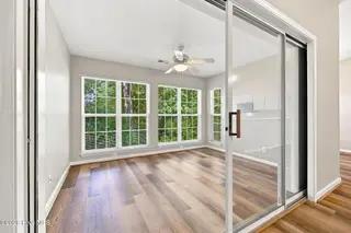 2209 Locksley Woods Drive G, Greenville, NC 27858 – photo 13: 22-web-or-mls-IMG_0020