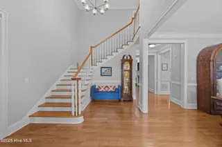 900 Chesapeake Place, Greenville, NC 27858 – photo 2: Foyer/Entry