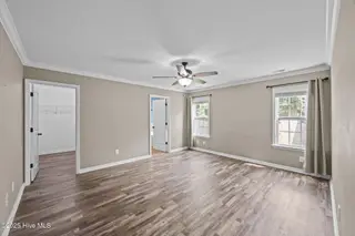 254 Sellhorn Boulevard, New Bern, NC 28562 – photo 14: Master Bedroom