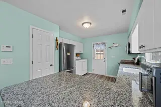 3607 Elizabeth Avenue, New Bern, NC 28562 – photo 16: 27-web-or-mls-DSC_5658