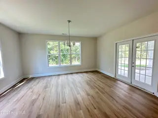 33 S Bandwheel Way, Hampstead, NC 28443 – photo 7: 33 S Bandwheel Dining