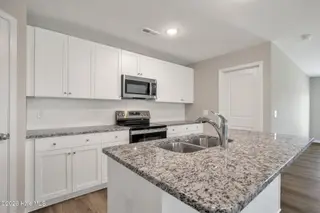 8 W Emily Gardens Drive, Selma, NC 27576 – photo 11: 8 W Emily Gardens Dr(12 of 32)