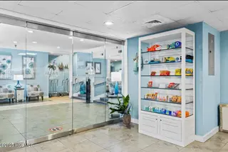602 W Fort Macon Road 242, Atlantic Beach, NC 28512 – photo 15: Lobby area