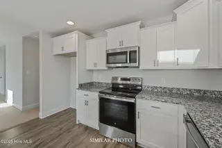 432 Montgomery Drive, Jacksonville, NC 28546 – photo 13: SIMILAR PHOTO 28-2