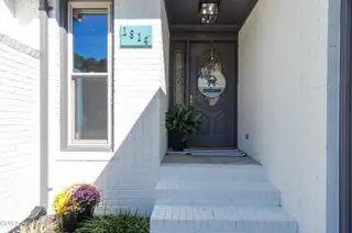 1814 Caracara Drive, New Bern, NC 28560 – photo 5: Front porch