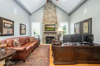 4010 Wyndmere Drive, Southport, NC 28461 – photo 6: Private Executive Workspace