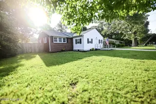 704 Henderson Drive, Jacksonville, NC 28540 – photo 4
