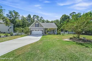 1407 Chadwick Shores Drive, Sneads Ferry, NC 28460 – photo 1