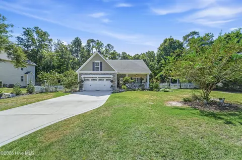 1407 Chadwick Shores Dr, Sneads Ferry