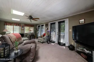1002 Karen Drive, New Bern, NC 28562 – photo 4: 1002 Karen Drive, New Bern, NC 28562