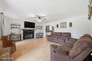 2513 Hickory Street, New Bern, NC 28562 – photo 10: 20-web-or-mls-DSC_9769