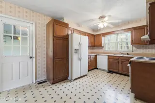 312 King Richard Court, Jacksonville, NC 28546 – photo 2: DSC07388