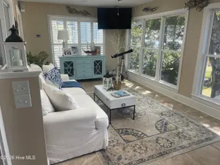 516 Twisted Oak Lane, Sunset Beach, NC 28468 — 3-bedroom home in Waterway Oaks, Sunset Beach, NC, photo 8 of 13: IMG_7613[1]