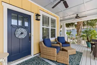 1236 N Caswell Avenue, Southport, NC 28461 – photo 6: Front Porch