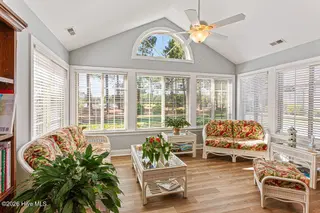125 W Chelsea Court, Southern Pines, NC 28387 — 3-bedroom condo in Mid South Club, Southern Pines, NC, photo 10 of 45: Carolina Room