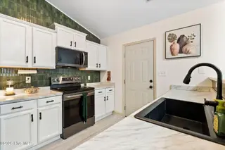 225 Lockwood Court, Hubert, NC 28539 – photo 18: mls_DSC02078