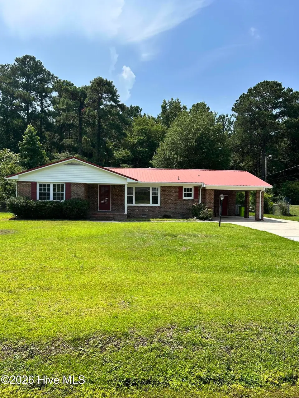 231 Carolina Pines Boulevard, New Bern, NC 28560 – photo 1 of 21: IMG_8029