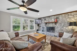 10020 S Olde Towne Wynd, Belville, NC 28451 — 3-bedroom home in Olde Towne, Belville, NC, photo 9 of 56: 10020SOldeTowneWyndSE-31