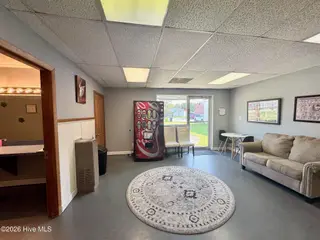 114 E Main Street, Whiteville, NC 28472 – photo 6: Lobby
