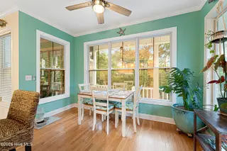 711 Captains Point, Beaufort, NC 28516 – photo 11: Casual dining