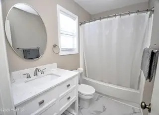 269 W Second Street 15g, Ocean Isle Beach, NC 28469 – photo 18: Bath