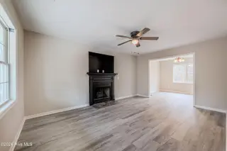 213 Loren Road, Hubert, NC 28539 – photo 8: Living room