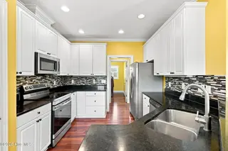 1203 Coral Reef Court, New Bern, NC 28560 – photo 12: Kitchen