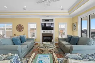 29 E First Street, Ocean Isle Beach, NC 28469 – photo 11: Living Area