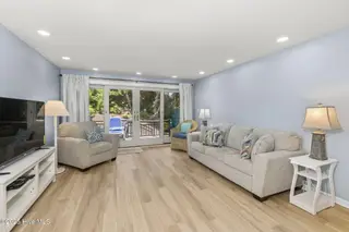 331 Salter Path Road 104 Beachwalk, Pine Knoll Shores, NC 28512 – photo 2: Open living room