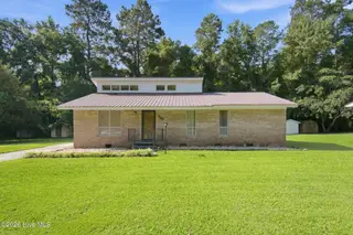 713 Pinewood Drive, Whiteville, NC 28472 – photo 1: 2-web-or-mls-DSC09329