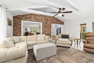 224 S Englewood Drive, Rocky Mount, NC 27804 – photo 19: Great Room