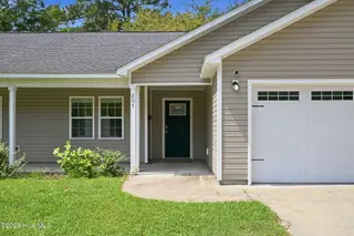 207 Sherwood Road, Jacksonville, NC 28540 – photo 4