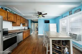 411 Spartanburg Avenue, Carolina Beach, NC 28428 – photo 6: Spacious Kitchen