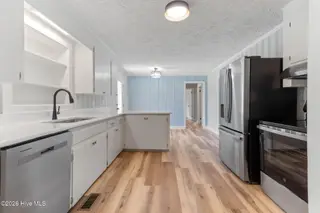 207 Sunset Avenue, Whiteville, NC 28472 – photo 8: Kitchen