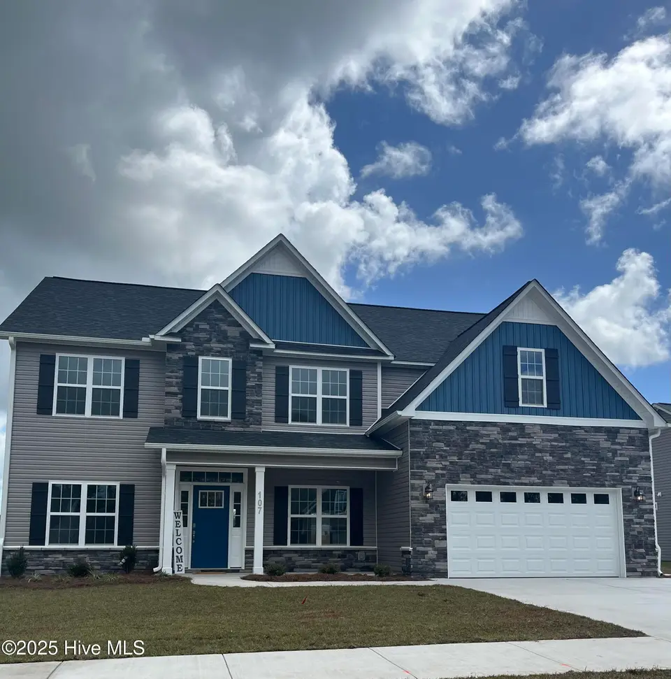 107 Delaware Drive, Newport, NC 28570 – photo 1 of 1: 107 Delaware Drive