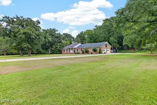 154 NW Bridge Road, Jacksonville, NC 28540 – photo 2: 1-2