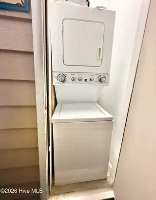2511 W Fort Macon Road 211-B, Atlantic Beach, NC 28512 – photo 21: Washer/dryer