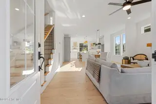 440 W Illinois Avenue, Southern Pines, NC 28387 – photo 4: 23-web-or-mls-DSC02582