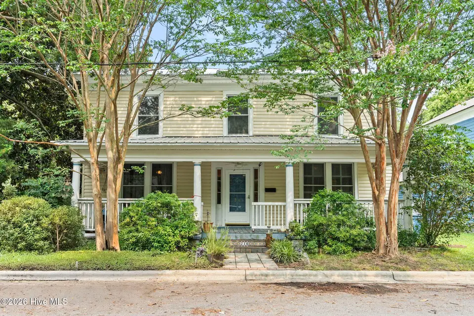 216 Fleming Street, Washington, NC 27889 – photo 1 of 52: 001 Main View 216 Fleming St