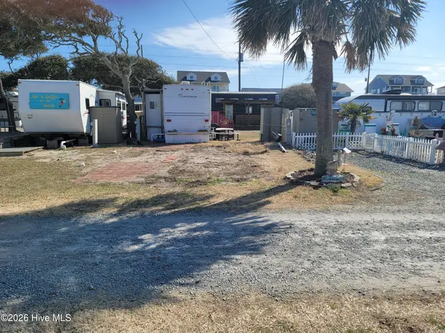 60 60 Pelican Street, North Topsail Beach, NC 28460