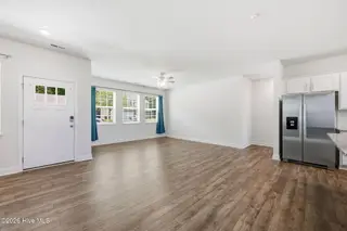 215 Lake Tyler Drive, New Bern, NC 28560 – photo 10: 39-web-or-mls-DSC_5499
